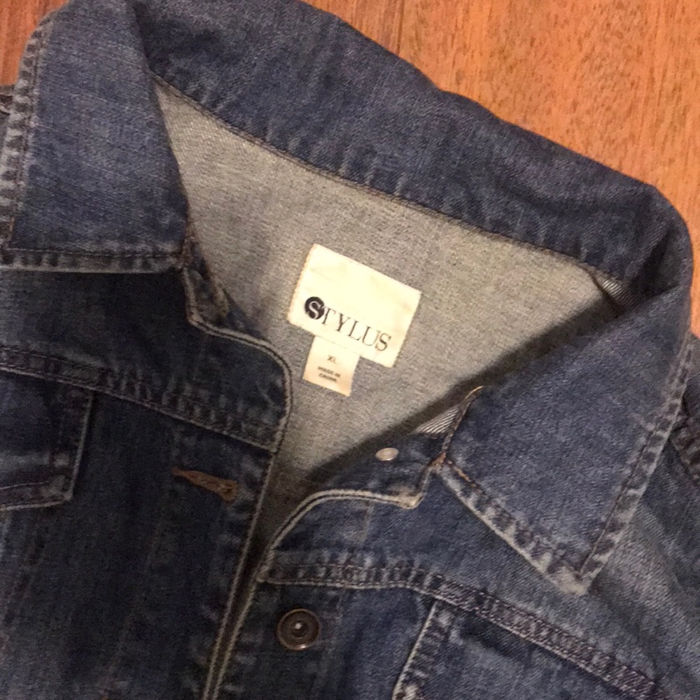 Jean jacket - Picture 2 of 4